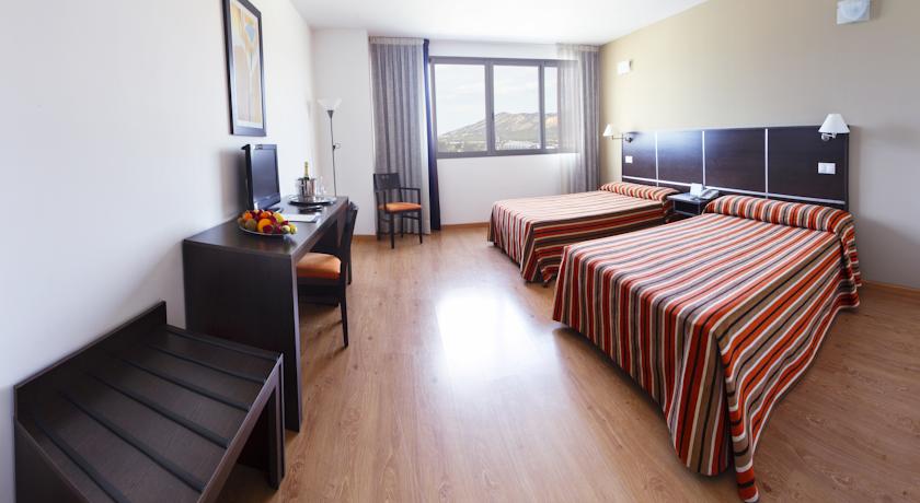 Habitación cuádruple Hotel Estacion Habitación cuádruple Hotel Estacion